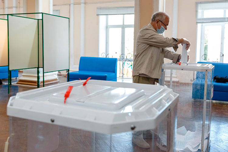 «Три дня работать на выборах, с точки зрения организации, очень большая нагрузка на избирательную систему»