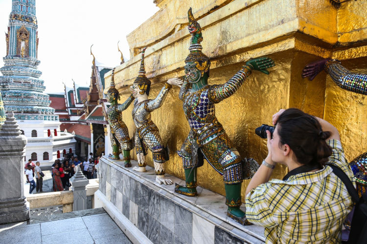 Поклонникам Азии можно ликовать — открылось одно из самых желанных направлений — Таиланд. Полететь можно как на регулярных, так и на чартерных рейсах