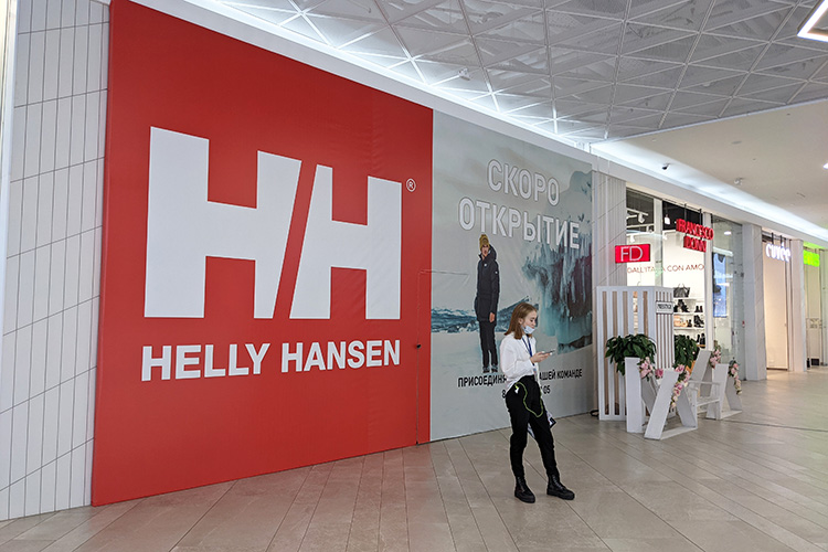 В ближайшее время и до конца года здесь ожидается настоящий парад открытий: магазина одежды Zolla и Helly Hansen