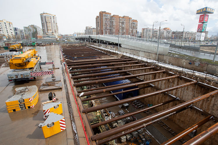 В апреле 2020 года «Казметрострой» начал проходку двух перегонных тоннелей от будущей станции у «Меги»