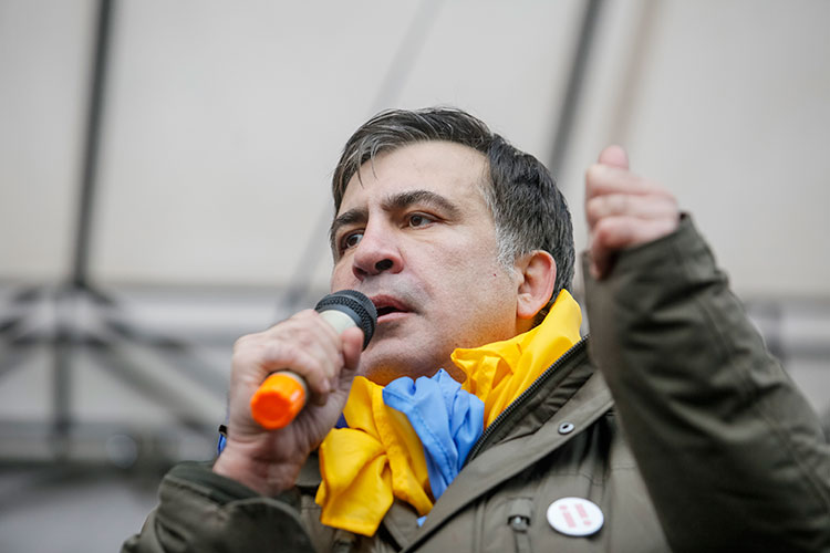 «Единственное, что Саакашвили реально сделал — уничтожил ГАИ и сделал патрульную полицию. Уничтожил институт прописки и создал так называемый «сервис в одном окне»