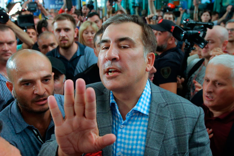 Арно Хидирбегишвили: «Саакашвили не мог не вернуться, потому что, если бы его 18-е по счету обещание приехать на родину осталось бы нереализованным, он мог полностью потерять контроль над своей партией»