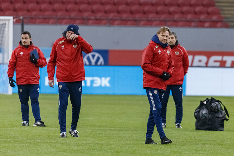 Тренер сборной в очередной раз подтвердил догадку, что Самошников не появится в составе на домашнем для себя стадионе