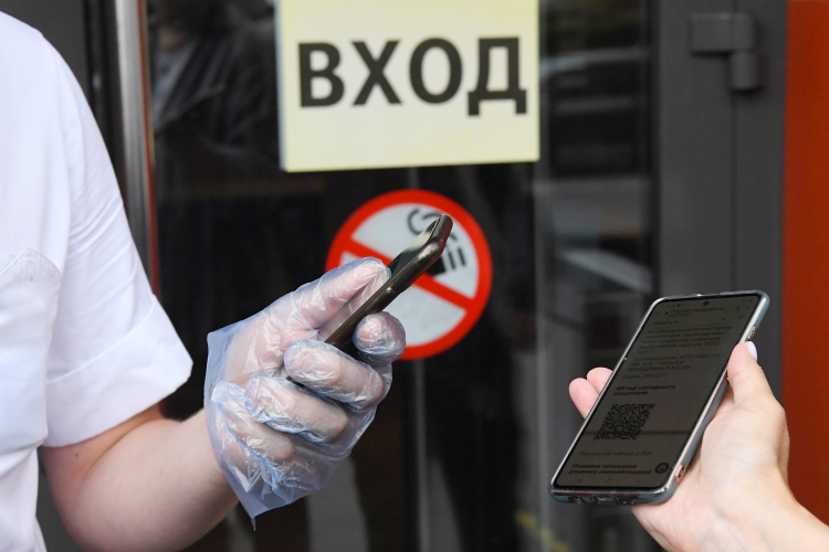 «По-дебильному сделано. Нельзя было летом сказать, что через два месяца вы никуда не зайдете?!»