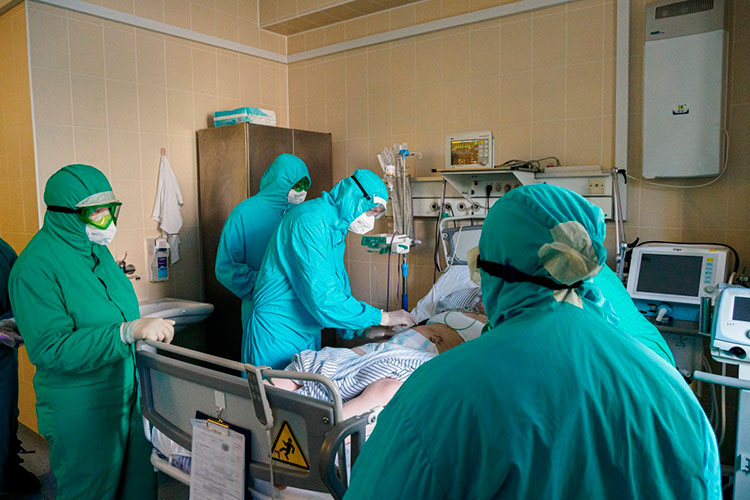 «Возвращаясь к цифрам о случаях заболеваний у привитых: Татарстан входит в первую десятку по количеству поданных извещений»