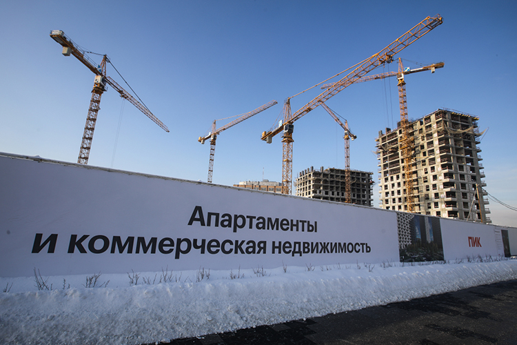 Крупнейший девелопер России — группа ПИК — купила у Семина в том районе 8,3 га земли для многоэтажной застройки