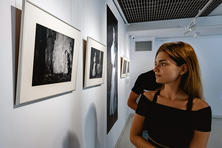 Документалка о Такташе и Кутуеве, «Ночь искусств» и премьера в Камаловском: 11 способов развлечься в Казани