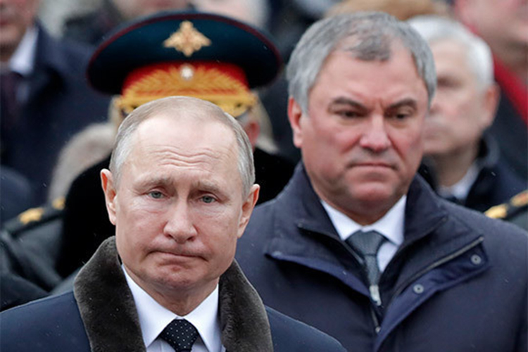 После ухода Путина, по их мнению, победит, скорее всего, инерционный посттранзитный сценарий «новой победы» над терроризмом «нового лидера»