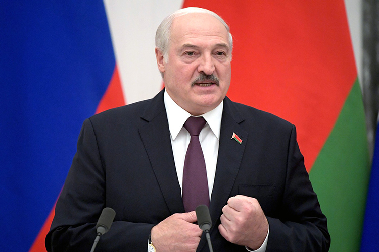 «Лукашенко всегда переигрывает Путина, а Белоруссия за все эти годы, по некоторым оценкам, получила от России 120-150 миллиардов долларов поддержки, которые никогда не вернутся в нашу экономику»