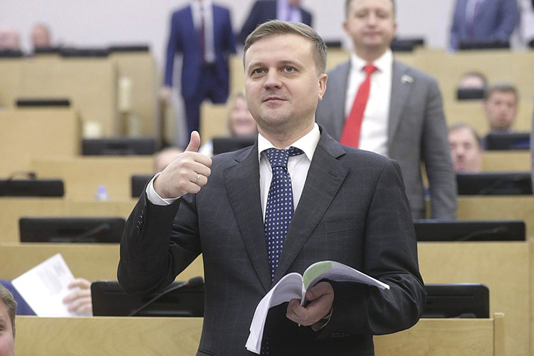 Как отмечал депутат Алексей Диденко, на законопроект о контроле за осуществлением региональными органами власти переданных им полномочий поступило аж 78 отзывов из 55 субъектов РФ