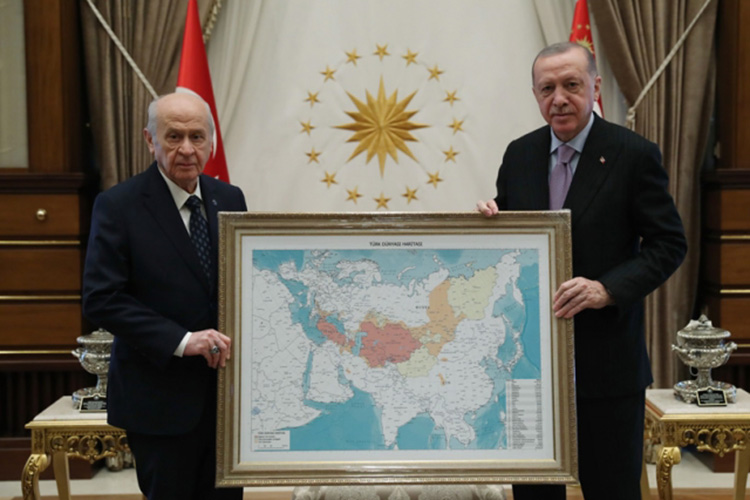 В минувшую среду резиденцию президента Турции посетил Лидер Партии националистического движения (Milliyetçi Hareket Partisi, MHP) Девлет Бахчели