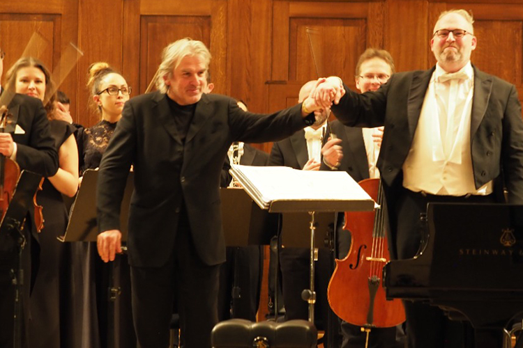 13 ноября концерт был посвящен современной немецкой музыке. Фестивальный вечер открыла казанская премьера сочинения молодого немецкого композитора Берке Бертельсмайер «Zimzum»