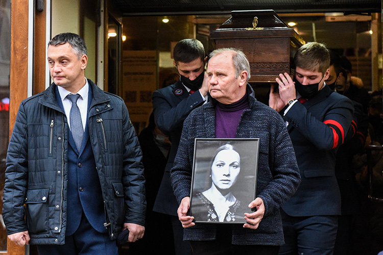 Похоронят народную любимицу на Троекуровском кладбище