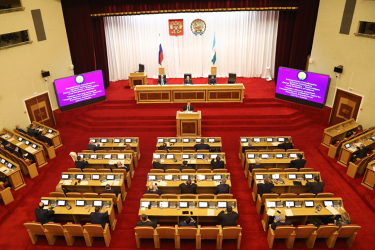 Курултай Башкортостана накануне принял в первом чтении законопроект, согласно которому республике отойдет 2,7 га Челябинской области