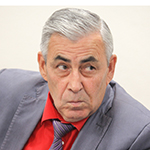 Вахит Имамов — главный редактор газеты «Мәдәни җомга»