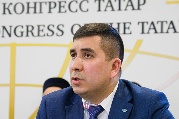 Данис Шакиров: «Это был год испытаний, потому что 2021 год мы с вами объявили годом единства татарского народа. Я думаю, вы согласитесь, что мы проводим его достойно»