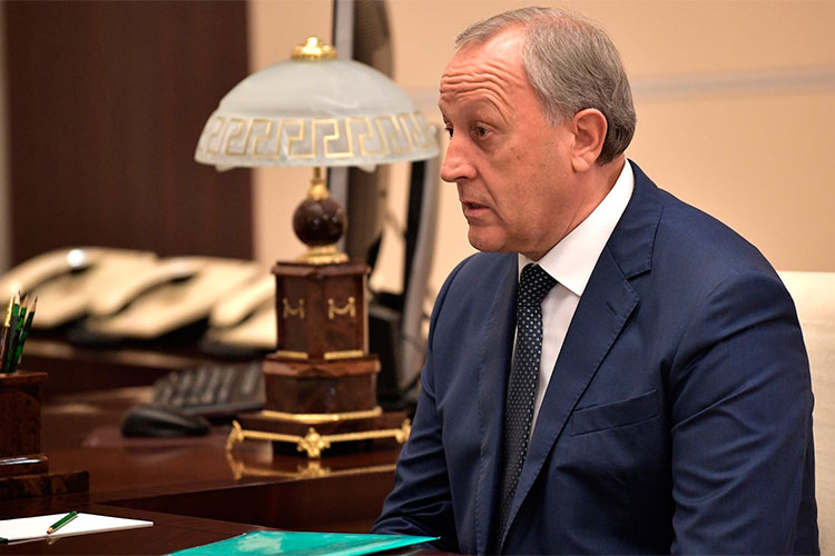 Губернатор Саратовской области Валерий Радаев — угодил в опасную «красную зону» — у него всего 10 баллов