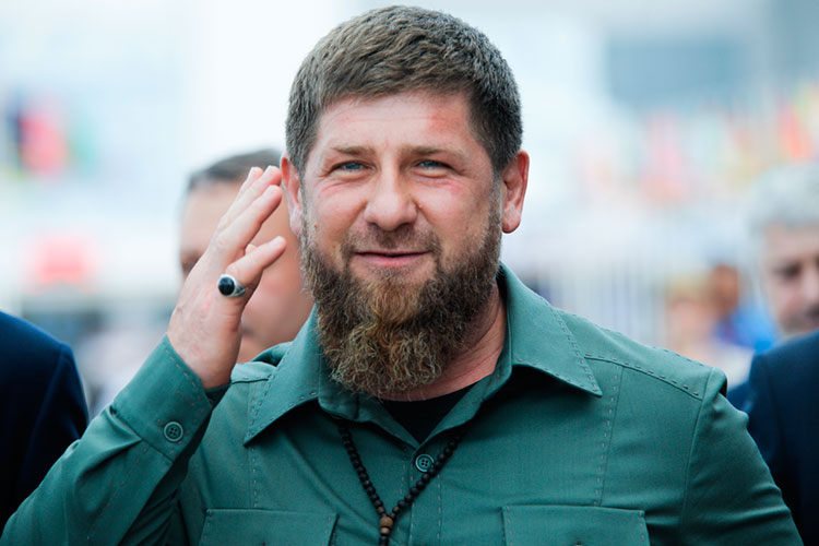 В Северо-Кавказском федеральном округе существенных изменений не произошло — лидером устойчивости остается глава Чечни Рамзан Кадыров