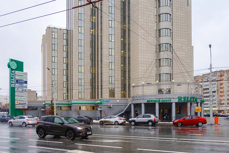 В отеле Relita-Kazan гости могут заезжать и пользоваться всей инфраструктурой внутри без QR-кодов. Однако ограничения накладывают свой отпечаток