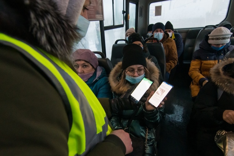 Глава Мордовии недоволен интервалами движения общественного транспорта и попросил правительство изучить ситуацию