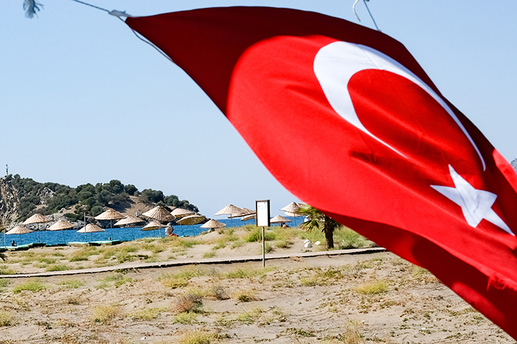 Скорее всего, для большинства россиян Турция, прежде всего, отдых на берегу Средиземного моря в отеле «все включено». Это естественно, человек в период отпуска желает оторваться от привычной домашней и рабочей атмосферы