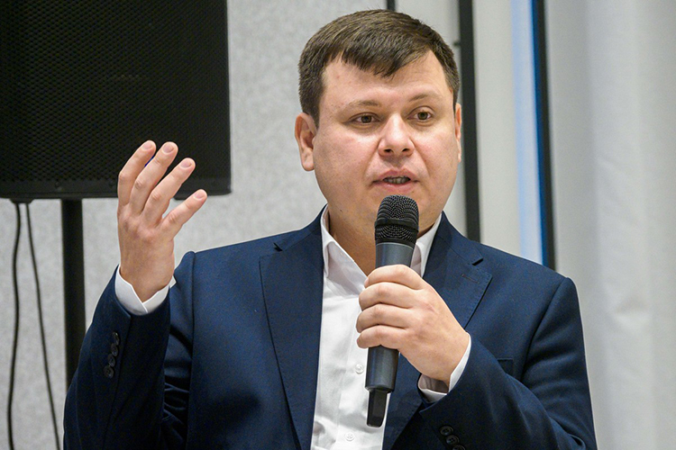 Руководитель компании «ТатАИСЭнерго»  Ришад Мирсияпов отметил, что процессы цифровой трансформации рука об руку идут с открытостью, трансформацией корпоративной культуры