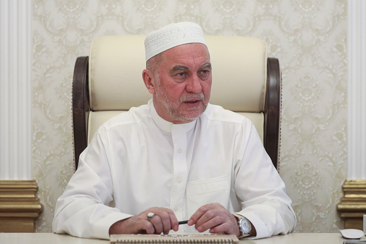 Мансур хазрат Джалялетдин: «В годы СССР мечеть «Аль-Марджани» была единственной в Казани, но прихожан можно было видеть только на намазе»