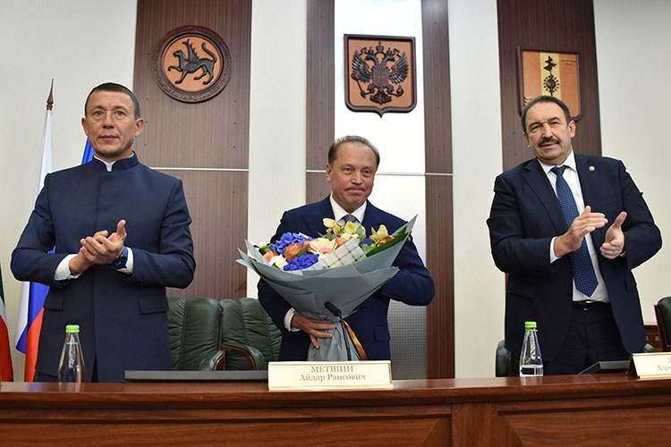 Исход глав, смена рулевых в КАИ и «Вертолетах России», конец эпохи Галявова и скандальный циркач