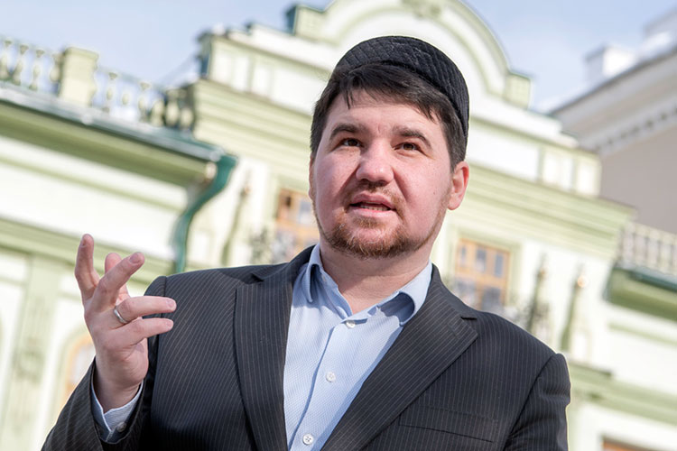 Рустам Батров: «Онлайн-медресе ДУМ РТ показало, что татары заполонили весь мир»