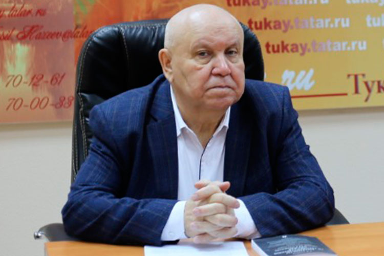 «Очень устал»: Раис Назипов ушел от Нэллы Прусс