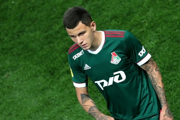 23-летний Лисакович подписал с «Рубином» «контракт мечты» — на 3,5 года с зарплатой 600 тыс. евро и последующим повышением в 100 тыс ежегодно