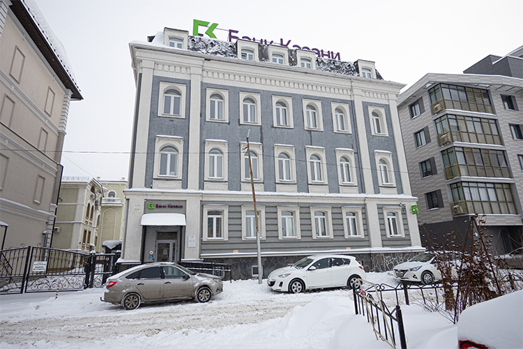 Дом на Петербургской, 86а, принадлежит «Банку Казани», который контролирует Оскар Прокопьев