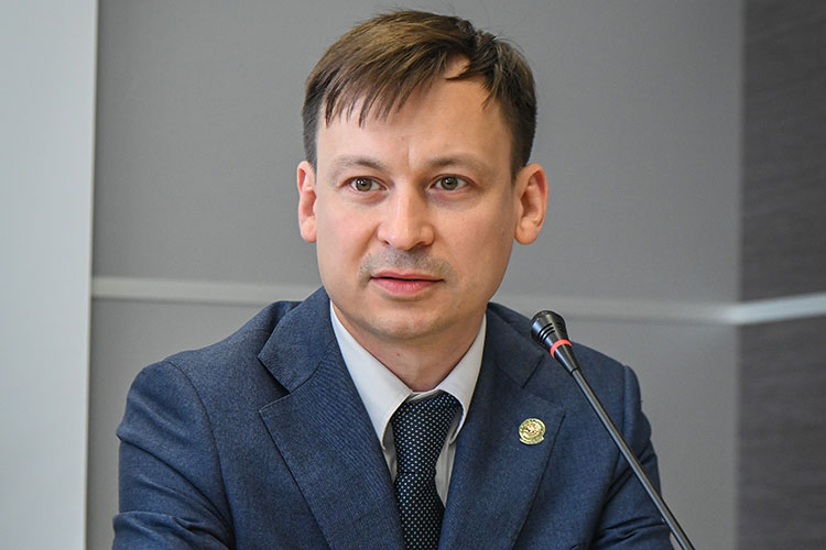 Руслан Сабиров провел свою первую коллегию в должности председателя госкомитета РТ по закупкам