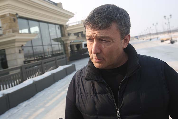 Сегодня гендиректор и учредитель ПСО «Казань» Равиль Зиганшин прибыл на допрос в  Следственное управление СК по РТ