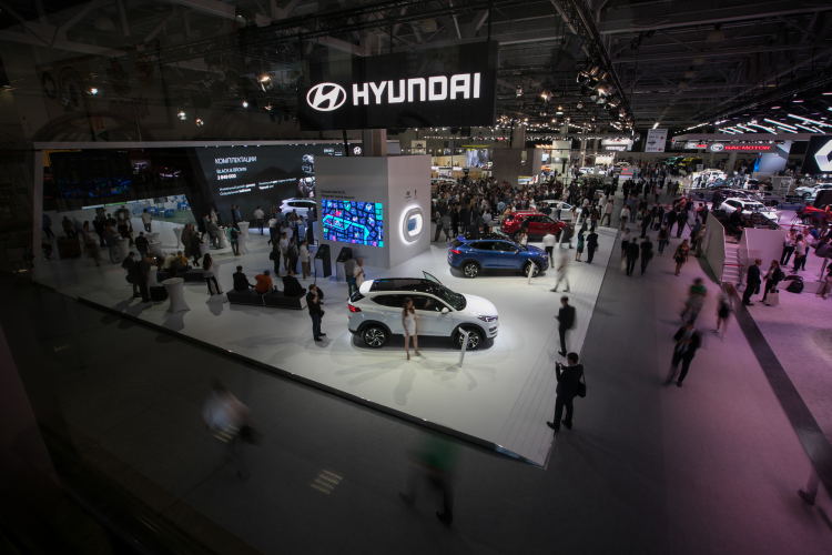 Hyundai — удержался на уровне показателей позапрошлого года и даже прибавил незначительный 1% или плюс 53 регистрации до 6891 единиц