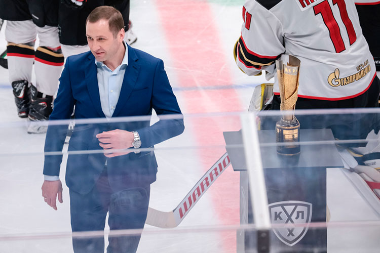 Президент КХЛ Алексей Морозов в субботу заявил, что регулярный чемпионат КХЛ доигрывать не будут и 1 марта клубы начнут плей-офф
