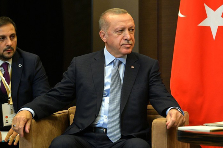 «Эрдоган для России — это просто некий партнер по ряду направлений, в том числе по Ирану, Ливии. Стратегически турки сейчас еще больше завязаны на европейский, американский рынок»