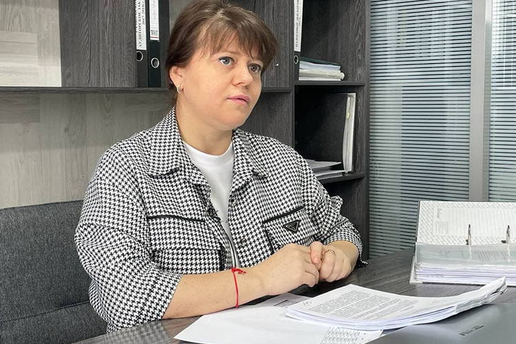 Генеральный директор ХК «Капитал» Елена Нуруллина рассказала, что в 2017 году в ССС и УСН пришли новые учредители, и Сирин Бадрутдинов «был вынужден продать им долю»