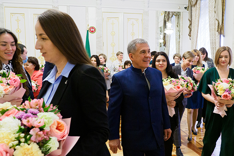 «То ли мужчины сдают позиции, то ли мы завоевываем новые»: как в Кремле чествовали женщин из IT