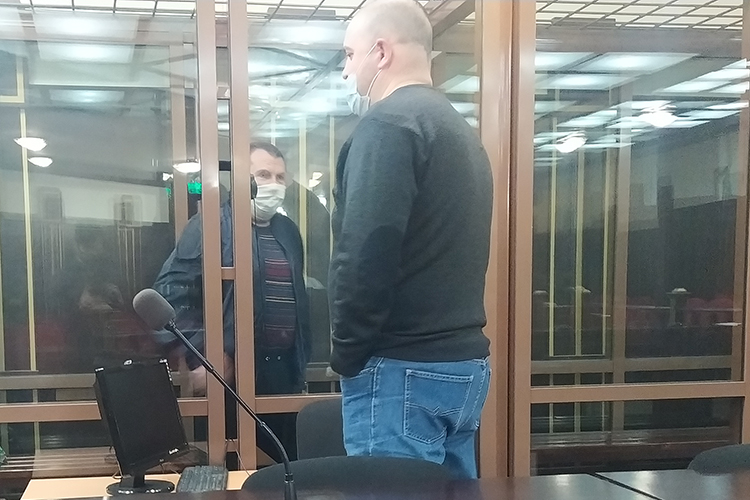Сегодня прокуратура Татарстана попросила Верховный суд РТ отправить в колонию строгого режима так называемого «положенца» республики Сергея Нейдерова, известного как Нейдер