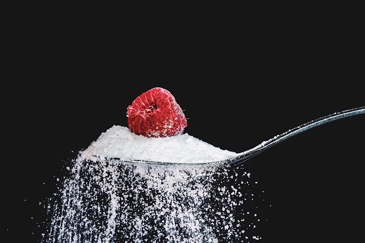 Всемирная организация здравоохранения допускает норму потребления сахара — 20 граммов в сутки. Это около 7 чайных ложек