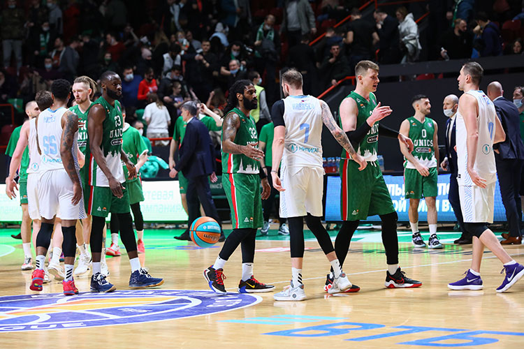 По-настоящему яркий баскетбол показали накануне в Казани УНИКС и «Зенит»