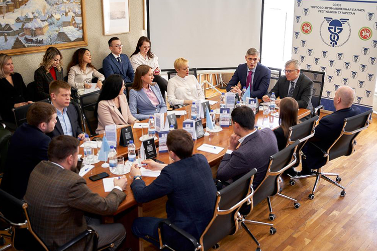 Участники заседания отметили перспективы, которые открывает для предпринимательского сообщества наличие комитета по инновациям и инвестициям при Торгово-промышленной палате Татарстана
