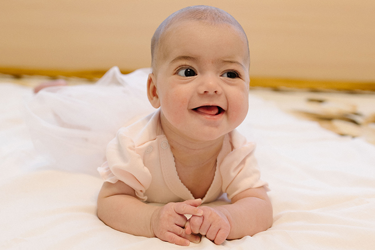 У семимесячной Адили Сабировой из Арска врожденный порок развития кишечника — синдром короткой кишки. Девочке жизненно необходимо внутривенное лечебное питание и расходные материалы для его введения