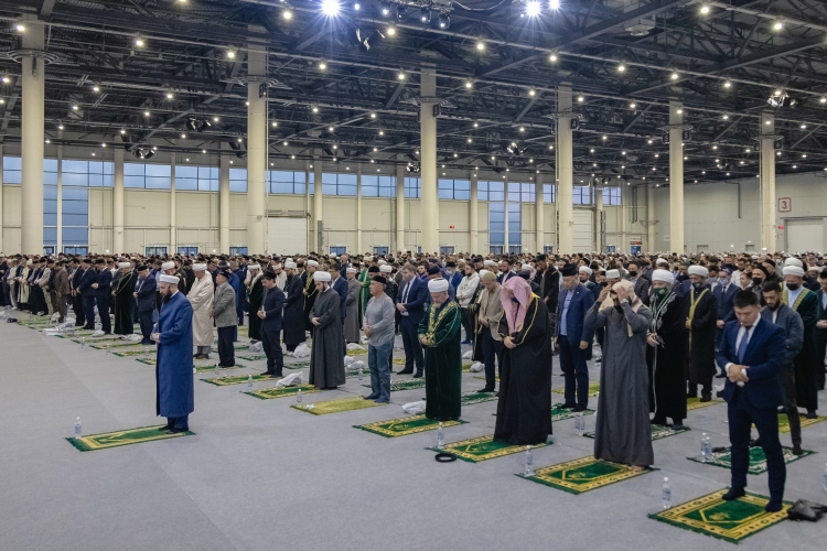 Десятый по счету республиканский ифтар на 10 тыс. человек  состоится в этом году на «Казань Экспо». Скорее всего это будет конец апреля