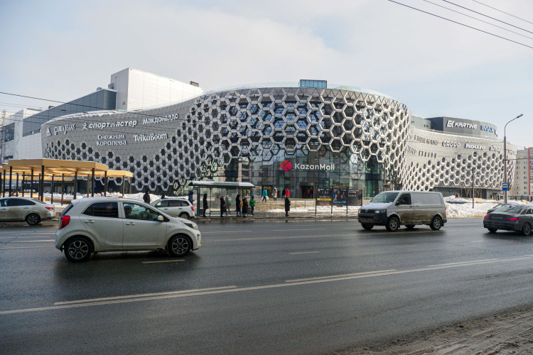 Второй крупный коммерческий актив Гильфановых— гигантский и самый молодой в Казани торгово-развлекательный комплекс от UD Group KazanMall