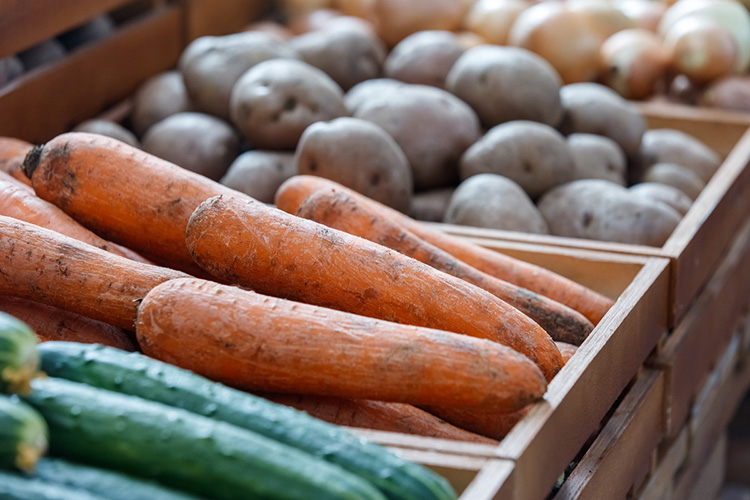 «Нармонка» реализует свою продукцию на семи площадках, где мы продаем картофель, капусту, морковь, лук, свеклу»