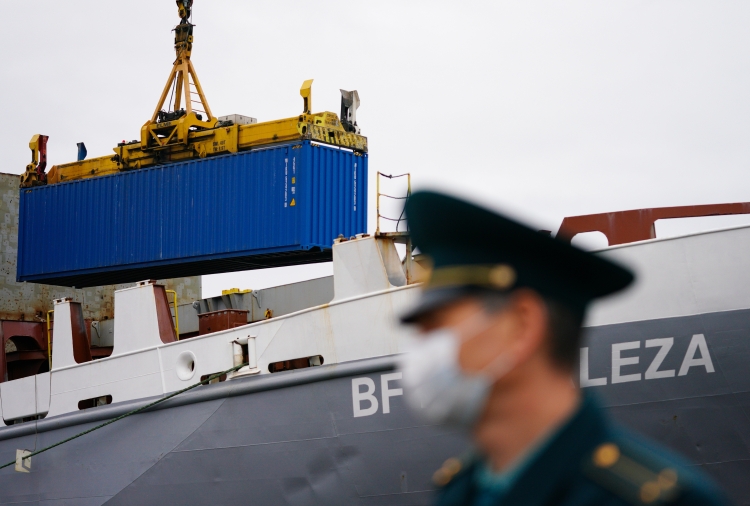 ФТС наблюдает снижение грузооборота по контейнерным перевозкам (в ряде портов оно достигает 30%)