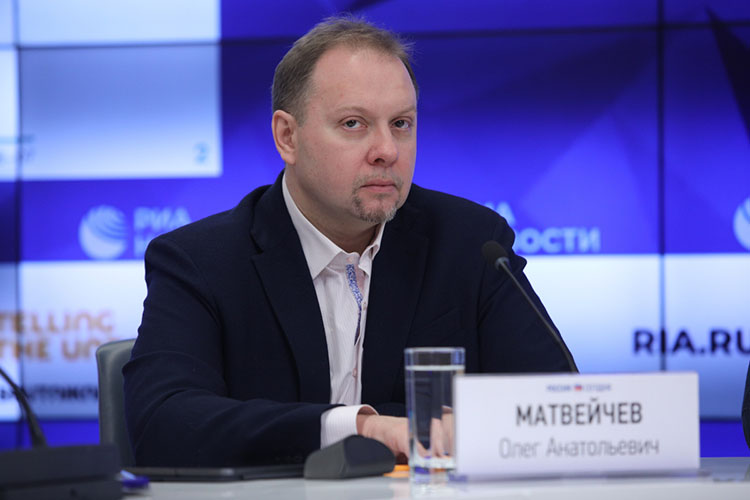Олег Матвейчев: «Украинцы всегда тяготели к земле и всегда были жадны — «Якщо не з’їм, так понадкусюю» (Если не съем, так понадкусываю)»