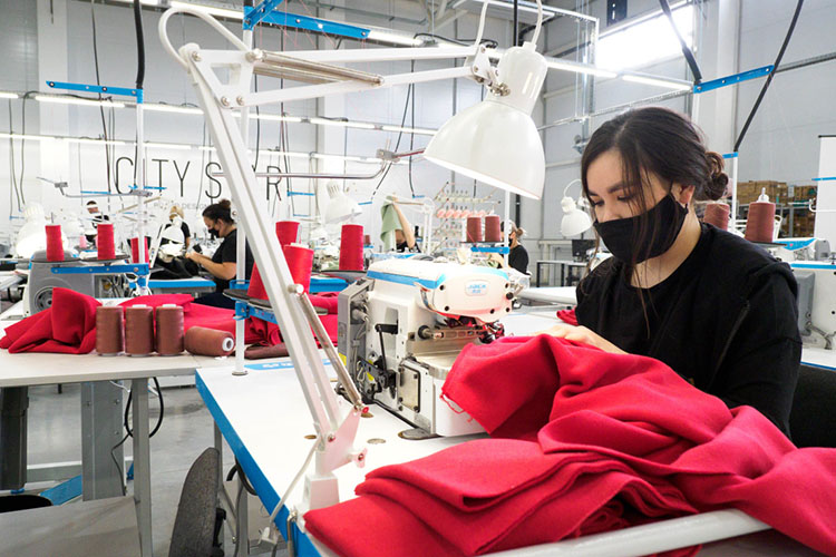 У швейной отрасли большой потенциал. В Нижнекамске есть первое в России и Европе предприятие по производству микрофибры